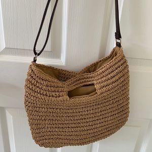 7 pocketbooks and 1 wallet